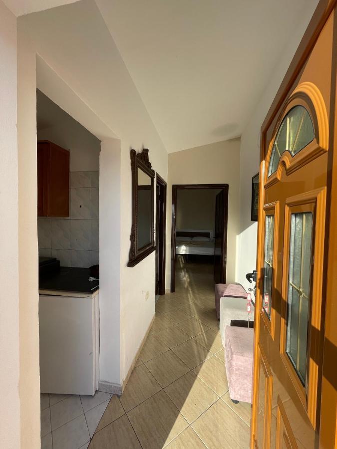 Vila Osmenaj Rent Room Or Apartment Vlorë エクステリア 写真
