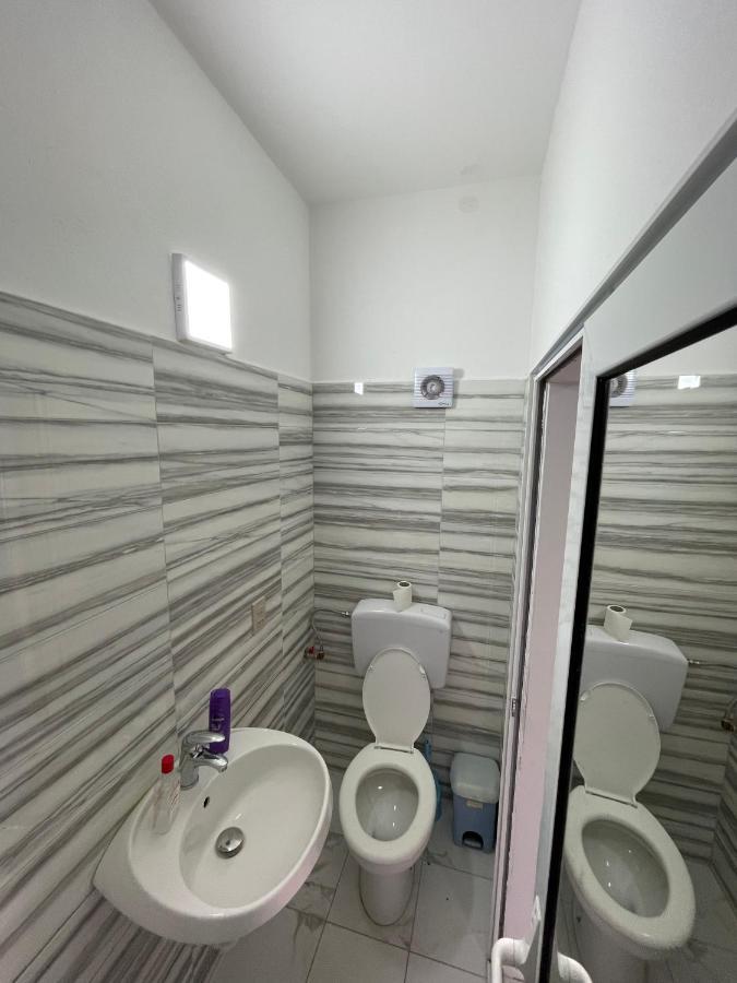 Vila Osmenaj Rent Room Or Apartment Vlorë エクステリア 写真