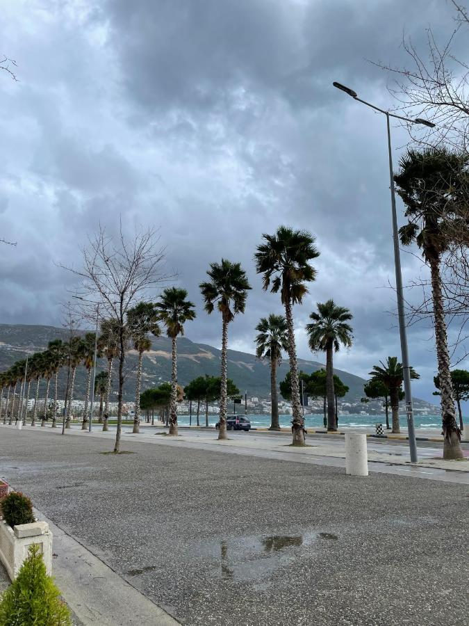 Vila Osmenaj Rent Room Or Apartment Vlorë エクステリア 写真