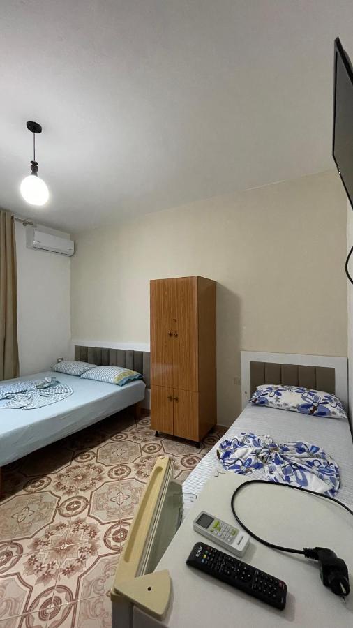 Vila Osmenaj Rent Room Or Apartment Vlorë エクステリア 写真