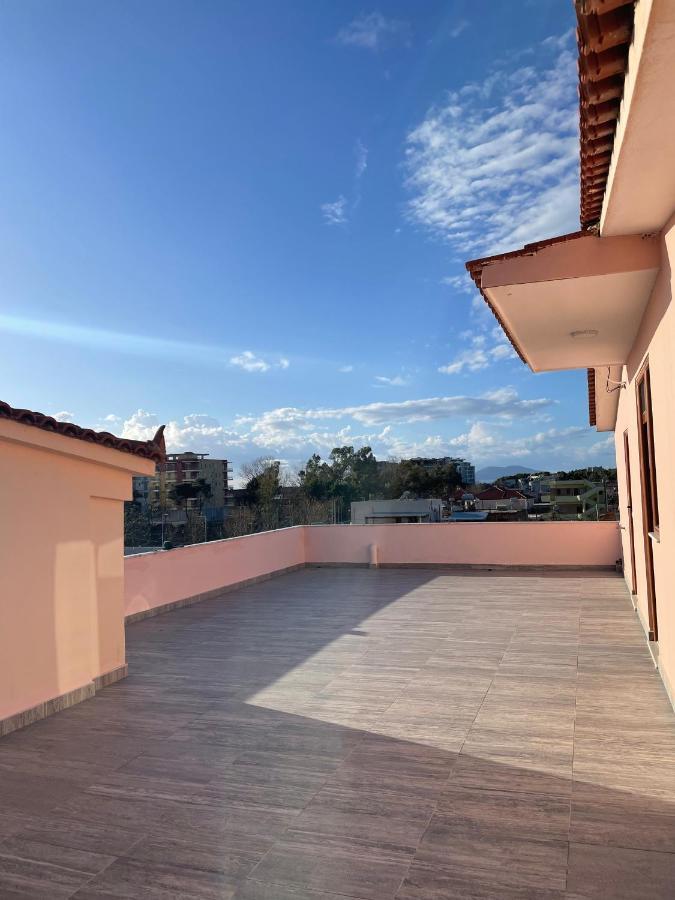 Vila Osmenaj Rent Room Or Apartment Vlorë エクステリア 写真