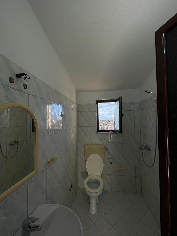 Vila Osmenaj Rent Room Or Apartment Vlorë エクステリア 写真