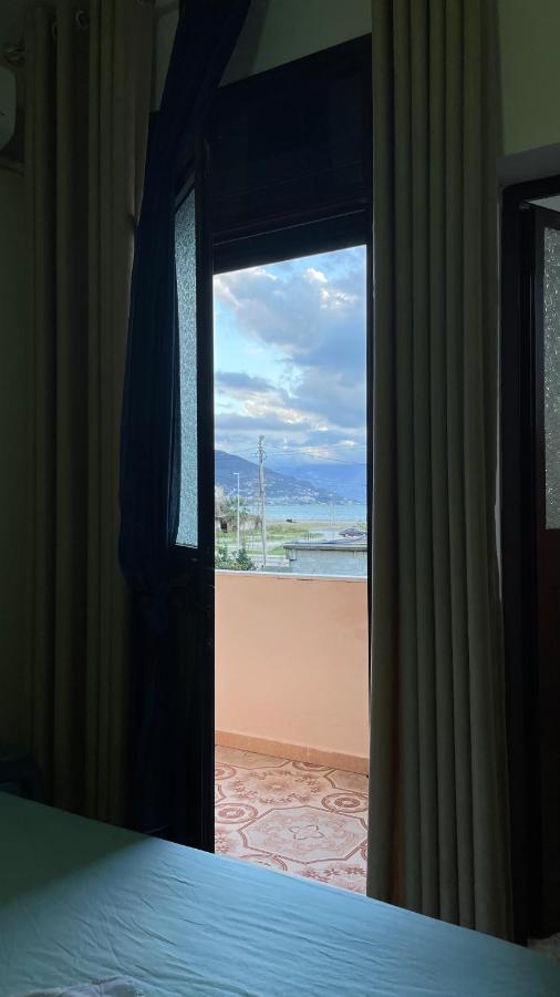 Vila Osmenaj Rent Room Or Apartment Vlorë エクステリア 写真